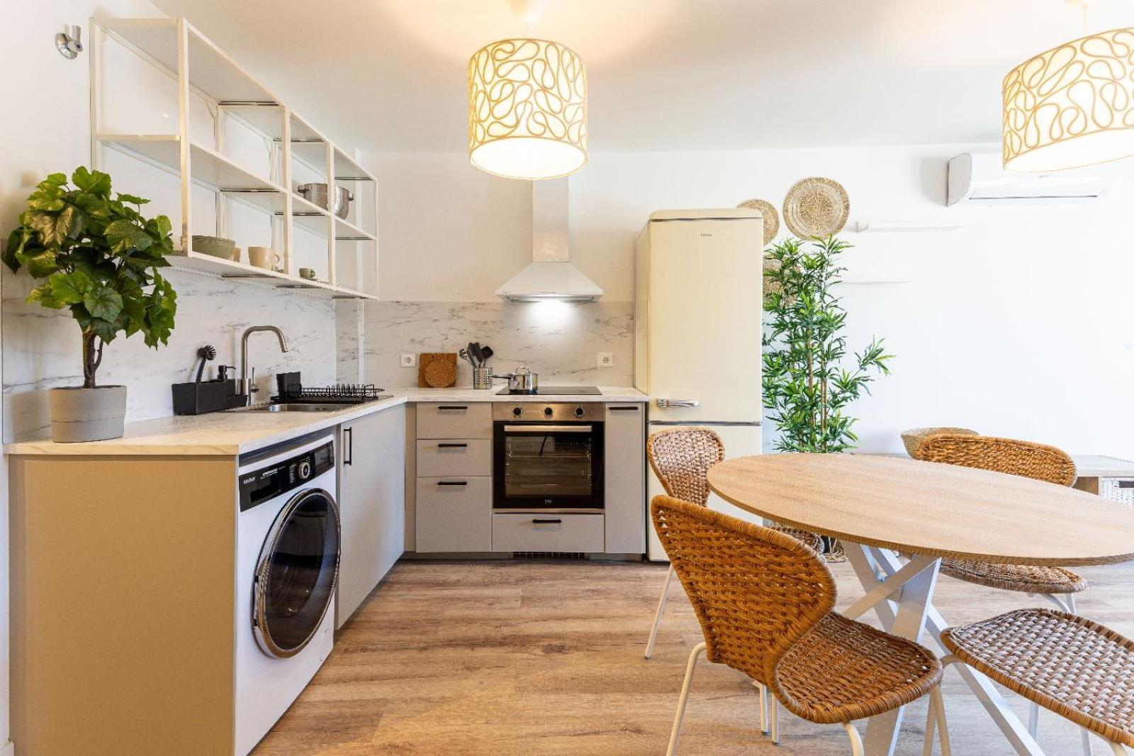 Maior 5 Apartamentos Verin Ngoại thất bức ảnh